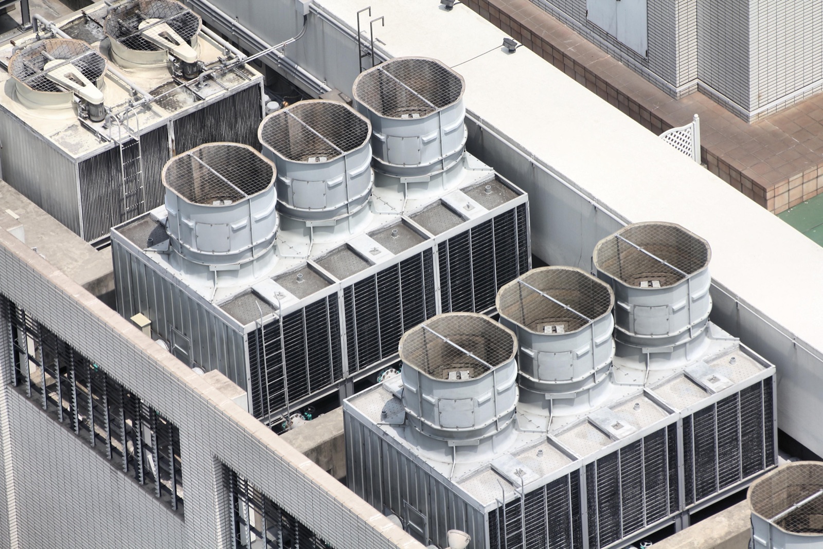 Mobile Compressors – integrated thermal and cooling system design