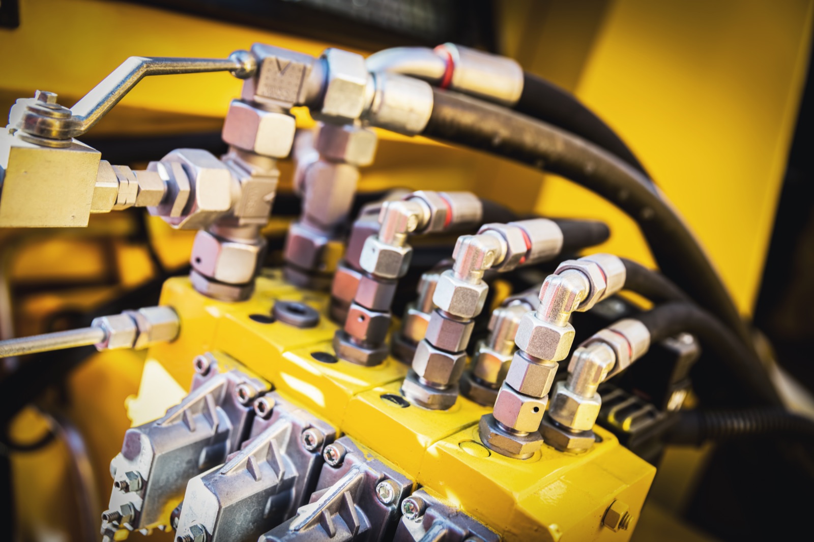 Rail & Special Vehicles – product development, prototyping, and production capabilities